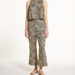 Triangle crop pants